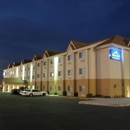 Microtel Inn & Suites By Wyndham Chihuahua-3