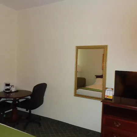 Ruskin Inn Tampa-Sun City Center-2