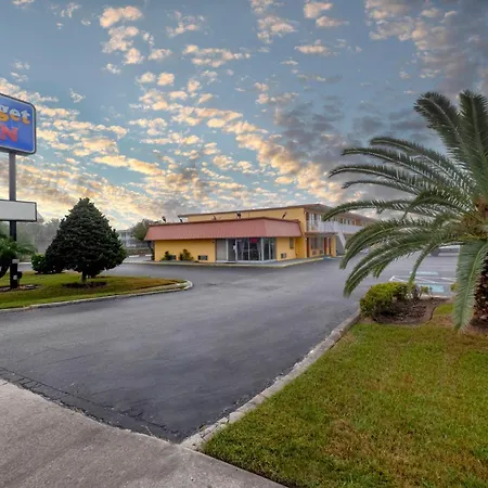 Budget Inn West Melbourne-2
