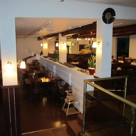 Yllaes Lake Hotel-3