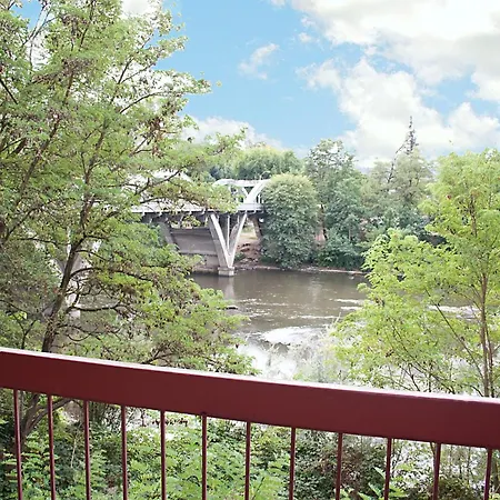 Riverside Inn-3