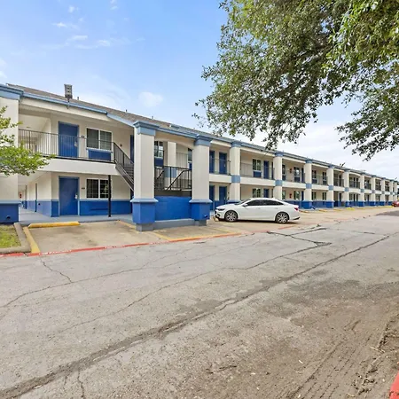 Days Inn By Wyndham Mckinney-2