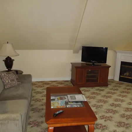 Kearsarge Inn-3