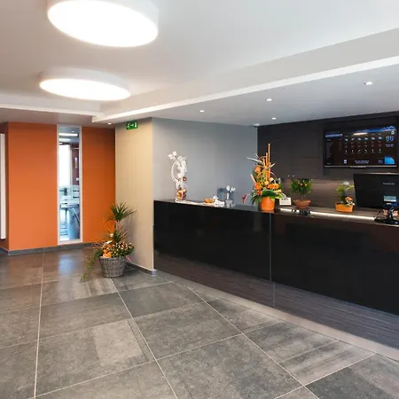 Orange Hotel La Louvière-3