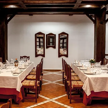 Albenzaire Hotel Asador-2