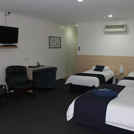 Lakeview Motor Inn-2