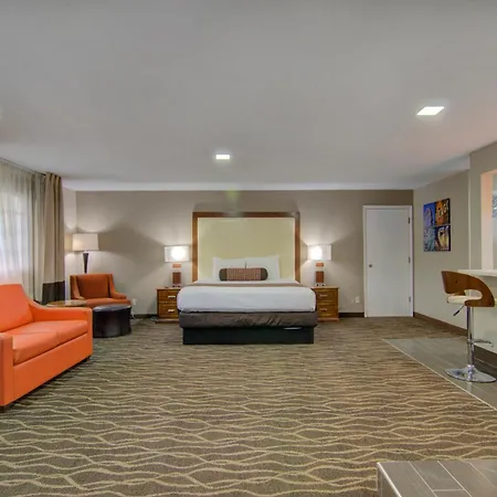 Westbridge Inn And Suites-2