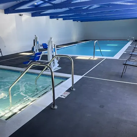 Surf City Inn & Suites-3