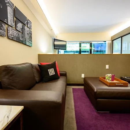 Las Suites Campos Eliseos-2