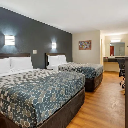 Quality Inn & Suites Columbus West-2