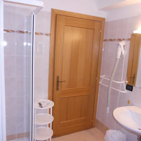 Hotel Orsa Maggiore-3