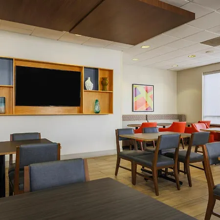 Holiday Inn Express Burlington By Ihg-3