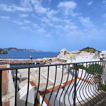 Maridea - Camere con vista al Porto-2