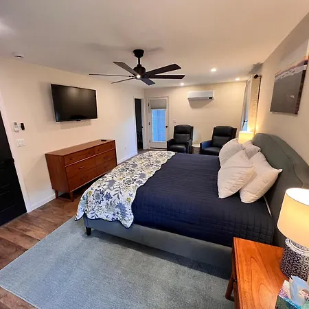 Canterbury Suites B&B-3