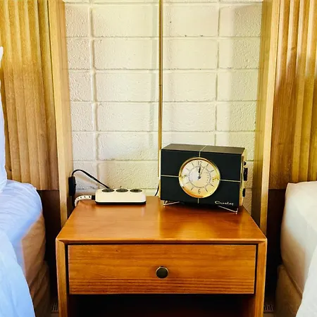 The Sierra Motel-3
