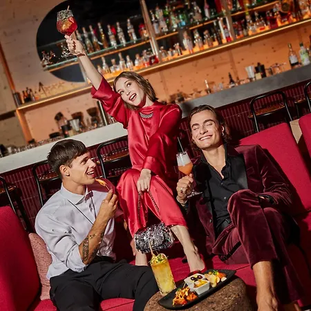 Hermitage Lake Lucerne - Beach Club & Lifestyle Hotel-3