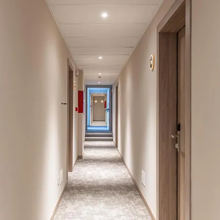 Hotel Diana-3