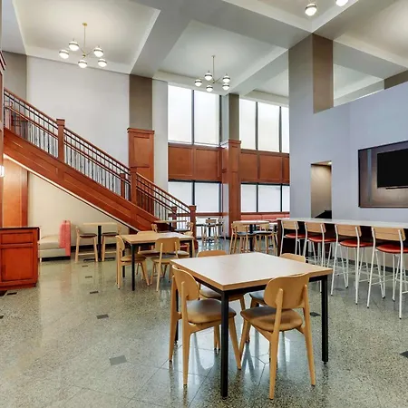 Drury Inn & Suites Birmingham Lakeshore Drive-3