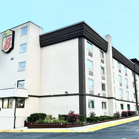 Super 8 By Wyndham Frederick-2