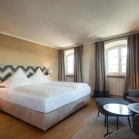 Hotel Gasthof Alte Post Holzkirchen-2