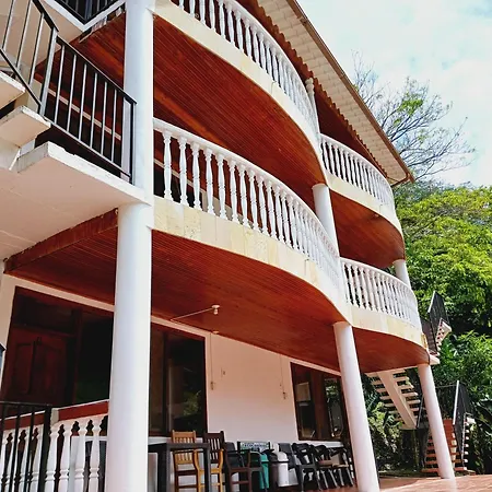 Hotel Campestre La Gaitana-2
