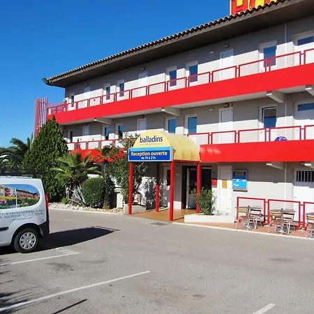 Brit Hotel Essentiel Sète / Balaruc-2