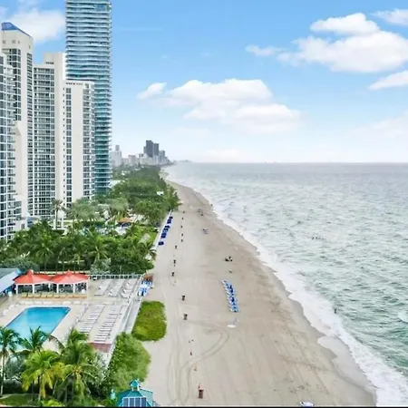 Ramada Plaza By Wyndham Marco Polo Beach Resort-2