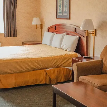 Colfax Inn By Marifah-2