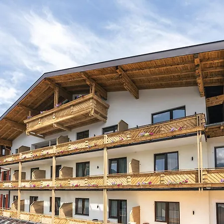 Upside Down Town Hotel Neue Post-3