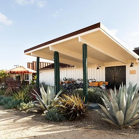Skyview Los Alamos - 21 & Over Pool-3
