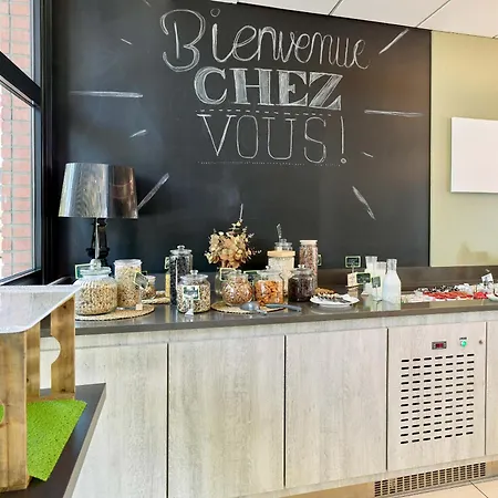 B&B HOTEL Saint-Quentin-en-Yvelines Centre Gare-3