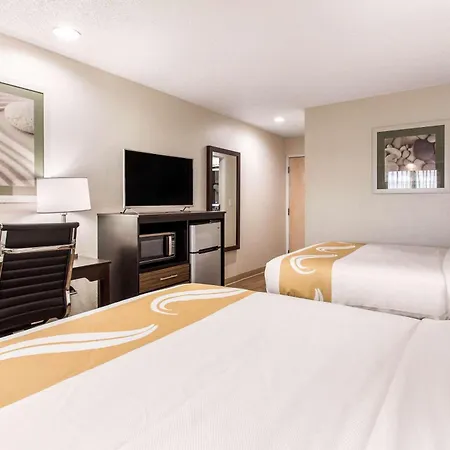 Quality Inn & Suites Myrtle Beach Near Outlets-3