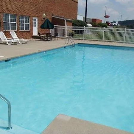 Comfort Inn & Suites Raphine - Lexington Near I-81 And I-64-3