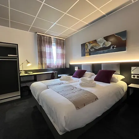 Brit Hotel Le Vesoul-3