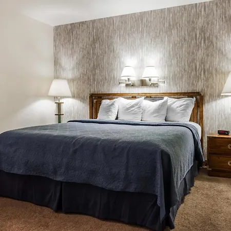 Quality Inn & Suites Goldendale-2