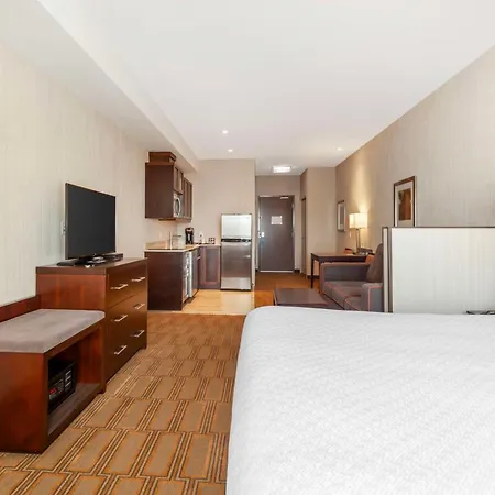 Best Western Plus Chateau Fort St. John-3