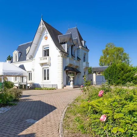 Le Moulin Du Landion Hôtel et Spa-3