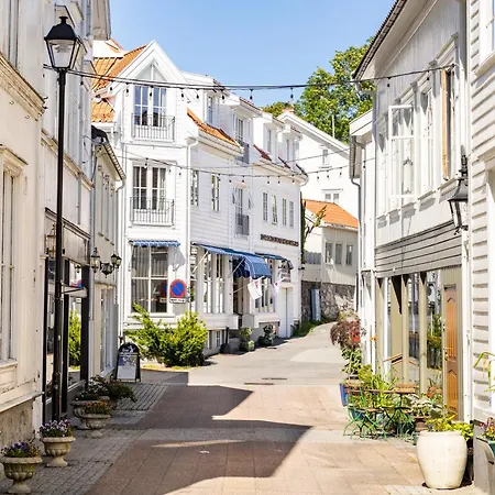 Home Hotel Grimstad-3