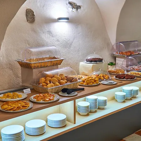 Hotel Portici - Romantik&Wellness-3