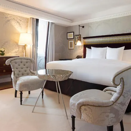 La Réserve Paris Hotel&Spa-3