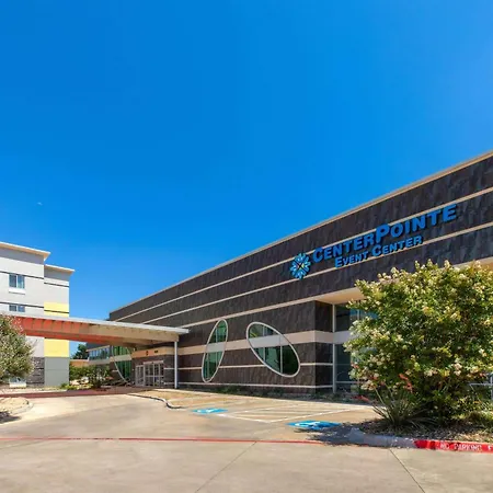 Days Inn & Suites By Wyndham Lubbock Medical Center-2