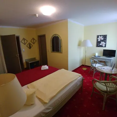 Hotel am Wariner See-3