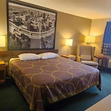 Super 8 By Wyndham Ava-3
