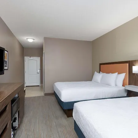 Hampton Inn & Suites Harrisburg-2