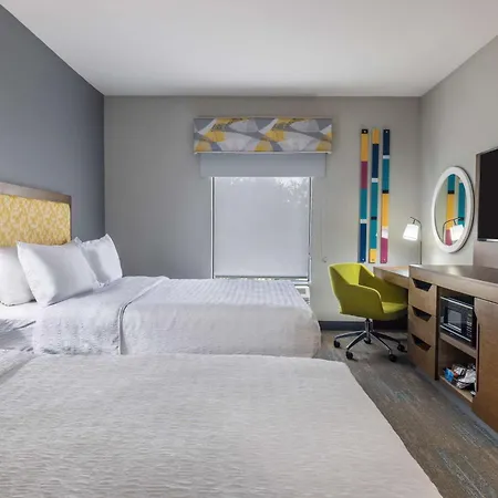 Hampton Inn & Suites Brenham-3