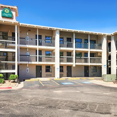 Travelodge By Wyndham Amarillo West Medical Center-3