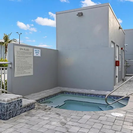Towneplace Suites By Marriott Cape Canaveral Cocoa Beach-3