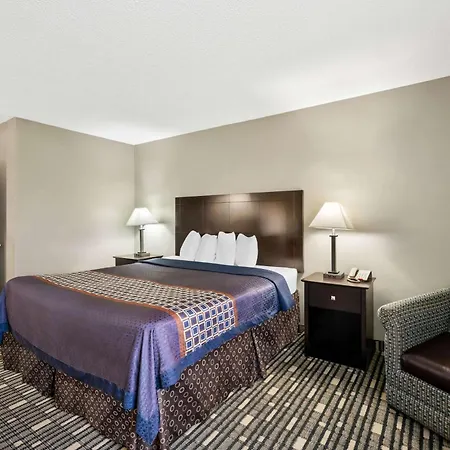 Surestay Plus Hotel By Best Western Lubbock Medical Center-2