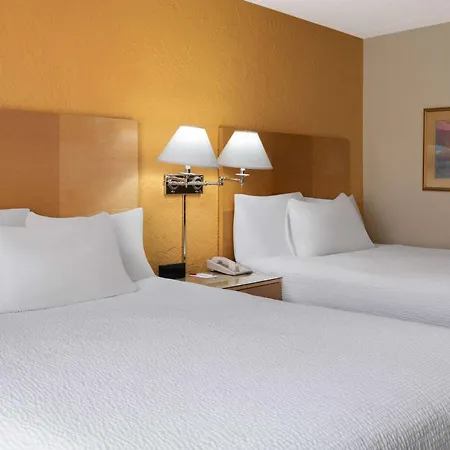 Ramada By Wyndham Tucson-2