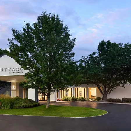 Courtyard By Marriott Fort Collins-3